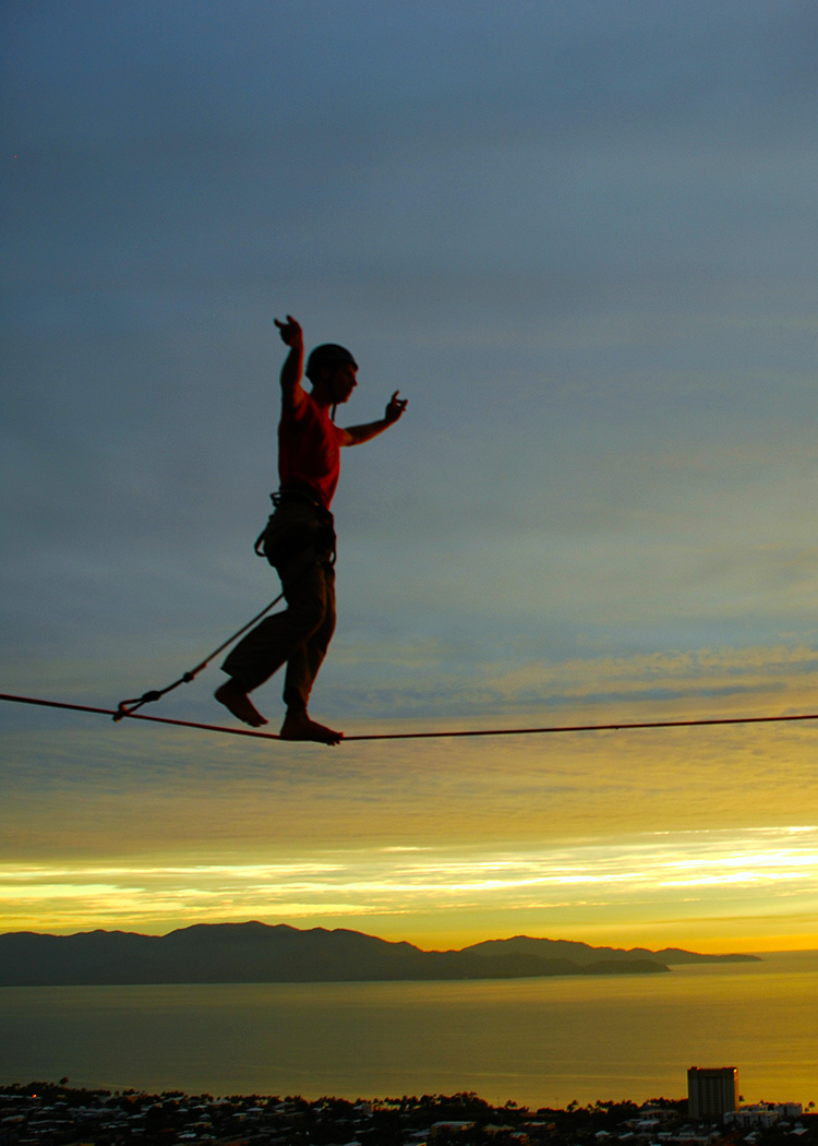 Slacklining(JarrahBrand-Adams) - Outdoors Queensland